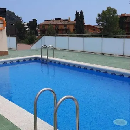 Hermoso Piso Cerca De La Playa Fenals Lägenhet *